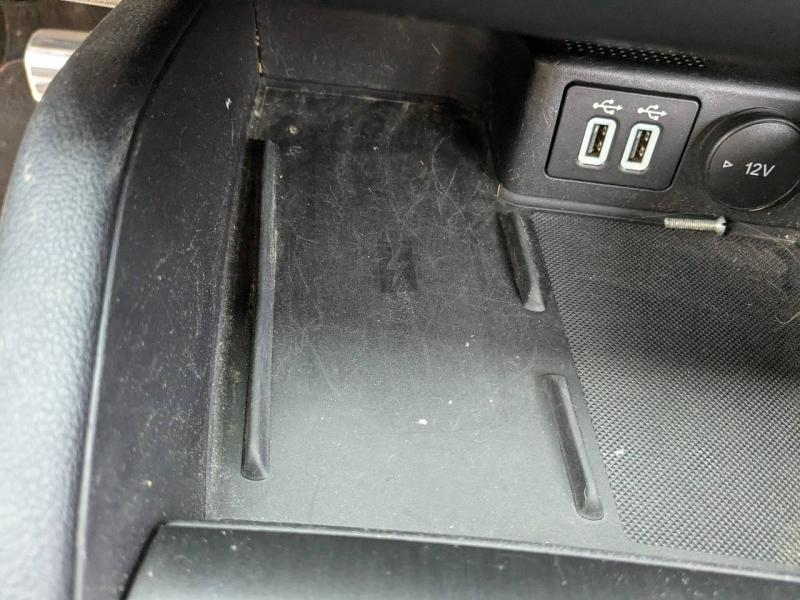 Photo 14 de l’annonce de FORD Kuga d’occasion à vendre à AUBAGNE