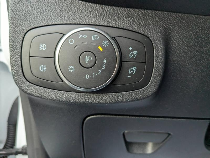 Photo 10 de l’annonce de FORD Fiesta d’occasion à vendre à LA VALETTE