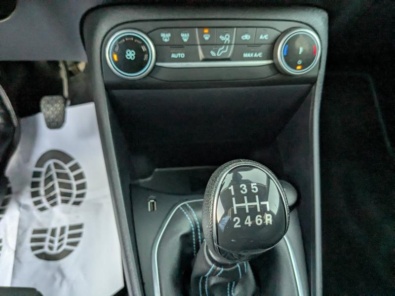 Photo 15 de l’annonce de FORD Fiesta d’occasion à vendre à LA VALETTE