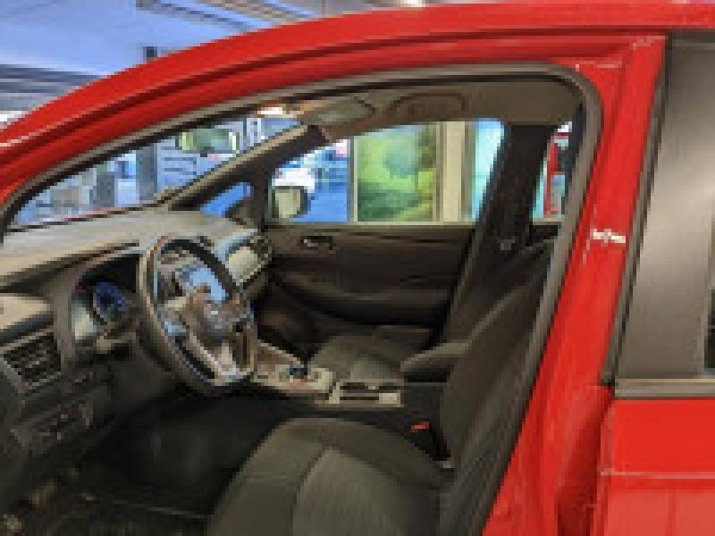 Photo 6 de l’annonce de NISSAN Leaf d’occasion à vendre à ARLES