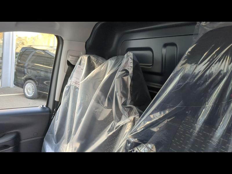 Photo 14 de l’annonce de MERCEDES-BENZ Vito Fg VUL d’occasion à vendre à MONTLUÇON