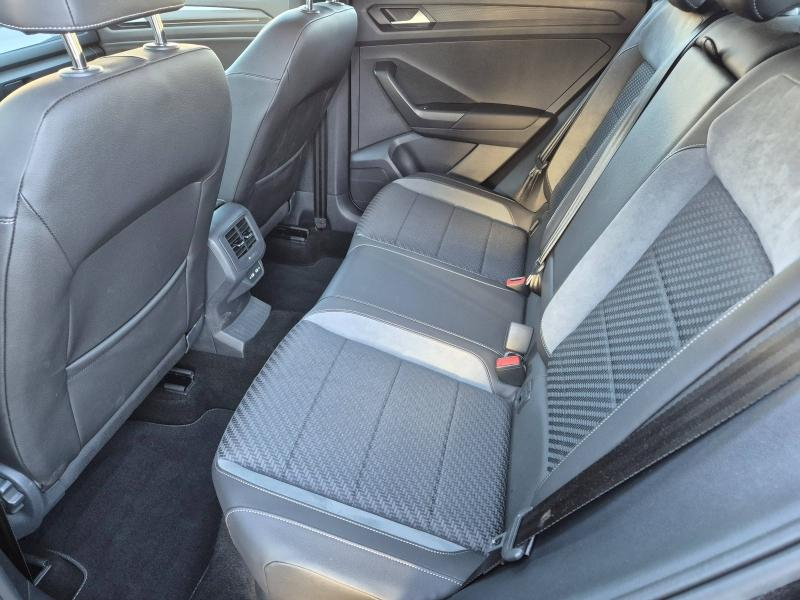 Photo 6 de l’annonce de VOLKSWAGEN T-Roc d’occasion à vendre à AVIGNON