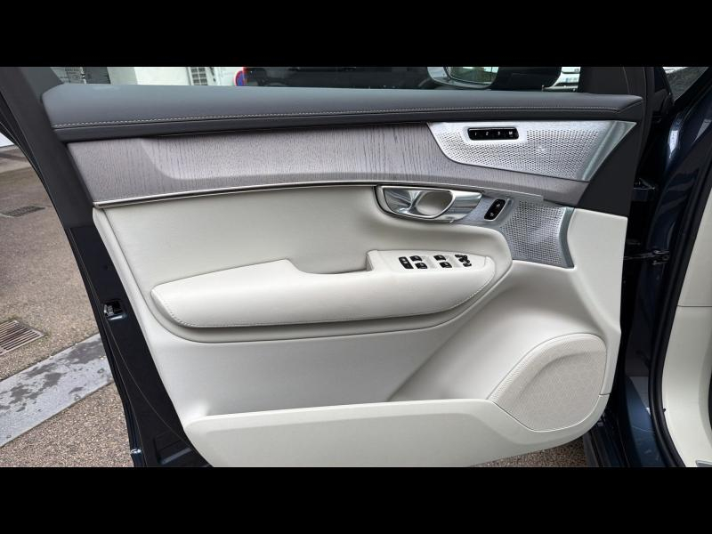 Photo 14 de l’annonce de VOLVO XC90 d’occasion à vendre à AIX-EN-PROVENCE