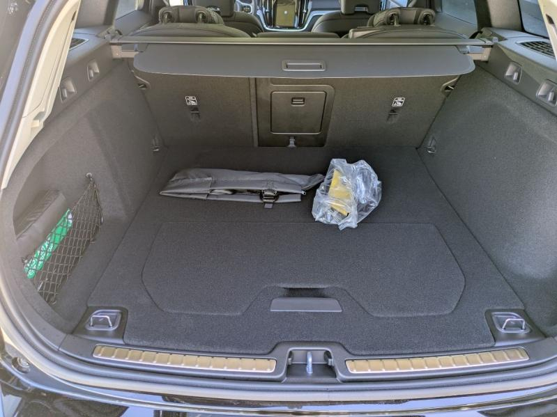 Photo 12 de l’annonce de VOLVO V60 d’occasion à vendre à AIX-EN-PROVENCE