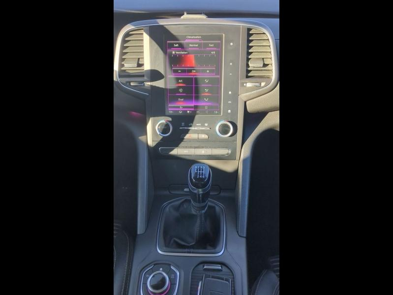 Photo 16 de l’annonce de RENAULT Talisman d’occasion à vendre à BOLLÈNE