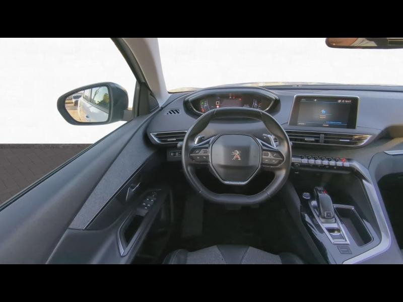 Photo 13 de l’annonce de PEUGEOT 3008 d’occasion à vendre à BOLLÈNE