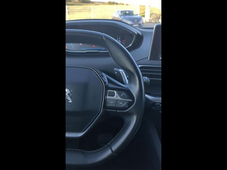 Photo 18 de l’annonce de PEUGEOT 3008 d’occasion à vendre à BOLLÈNE