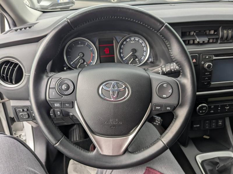 Photo 5 de l’annonce de TOYOTA Auris d’occasion à vendre à CARCASSONNE
