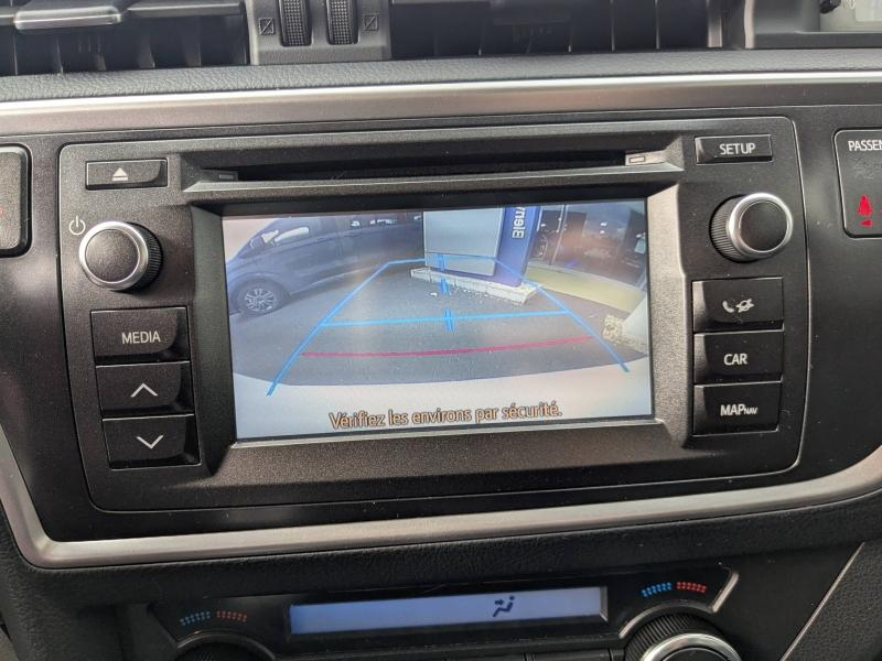 Photo 9 de l’annonce de TOYOTA Auris d’occasion à vendre à CARCASSONNE