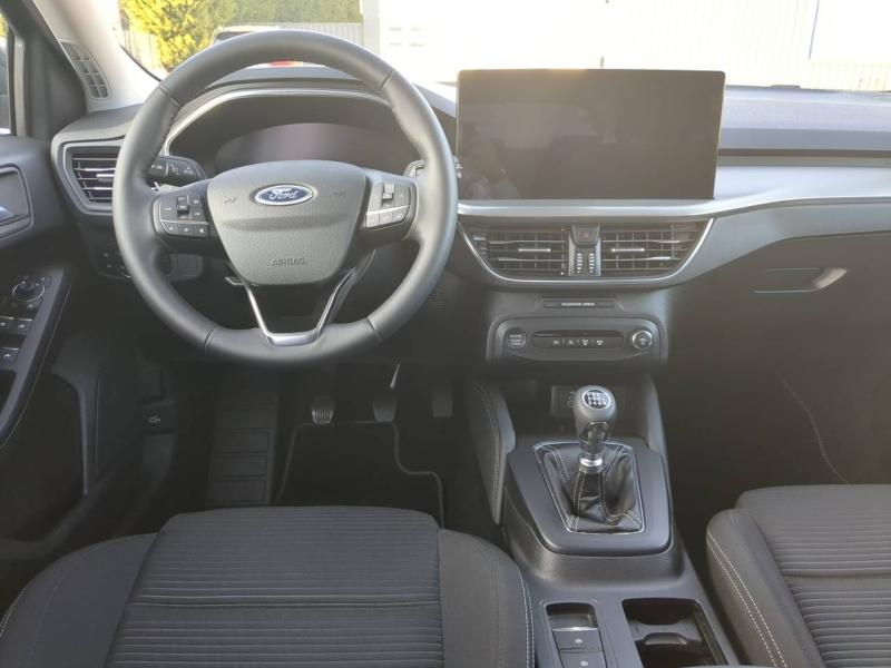 Photo 15 de l’annonce de FORD Focus d’occasion à vendre à CARPENTRAS