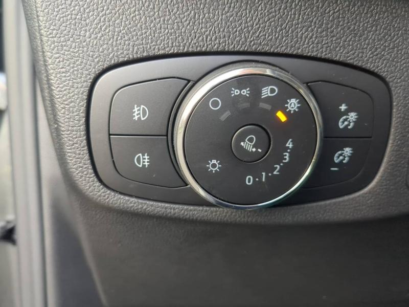 Photo 17 de l’annonce de FORD Focus d’occasion à vendre à CARPENTRAS