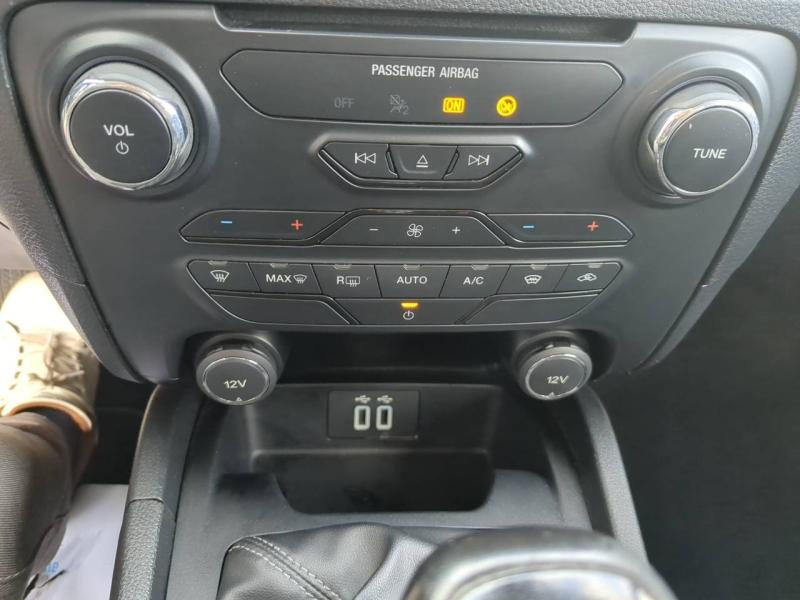 Photo 20 de l’annonce de FORD Ranger VUL d’occasion à vendre à ARLES