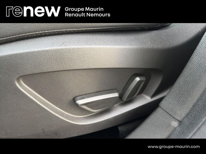 Photo 13 de l’annonce de RENAULT Captur d’occasion à vendre à SAINT PIERRE LES NEMOURS