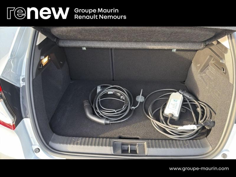 Photo 16 de l’annonce de RENAULT Captur d’occasion à vendre à SAINT PIERRE LES NEMOURS