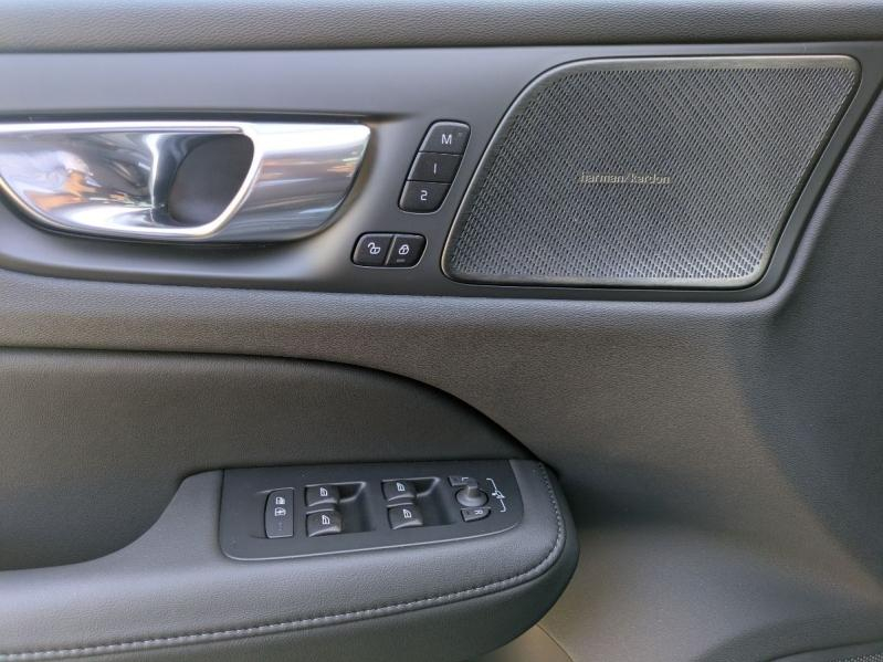 Photo 19 de l’annonce de VOLVO V60 d’occasion à vendre à AIX-EN-PROVENCE