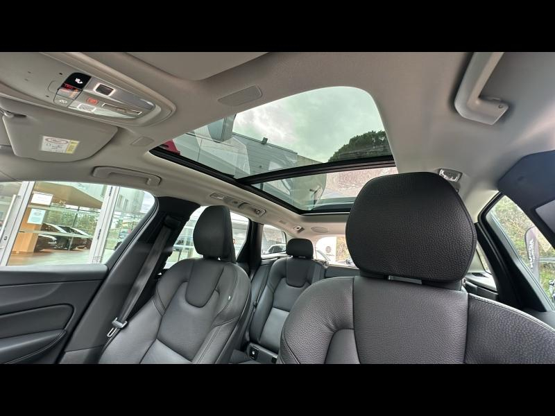 Photo 10 de l’annonce de VOLVO XC60 d’occasion à vendre à AIX-EN-PROVENCE