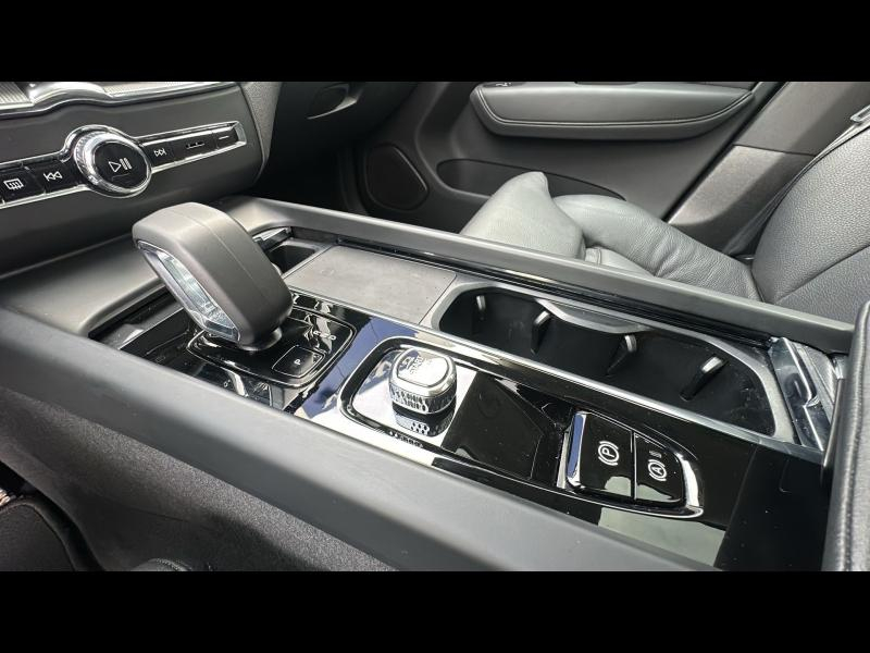 Photo 15 de l’annonce de VOLVO XC60 d’occasion à vendre à AIX-EN-PROVENCE