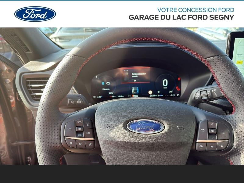 Photo 8 de l’annonce de FORD Kuga d’occasion à vendre à PAYS DE GEX