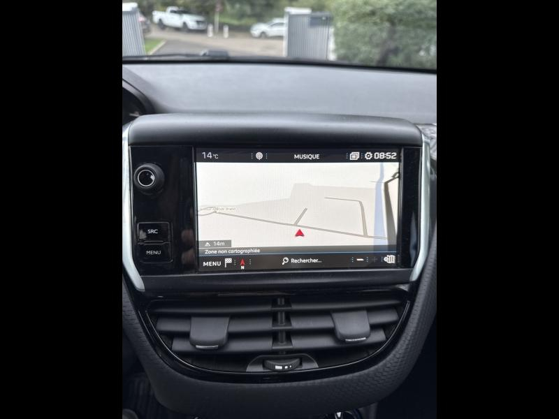 Photo 12 de l’annonce de PEUGEOT 208 d’occasion à vendre à TOULON