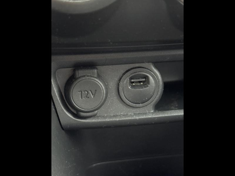 Photo 15 de l’annonce de PEUGEOT 208 d’occasion à vendre à TOULON