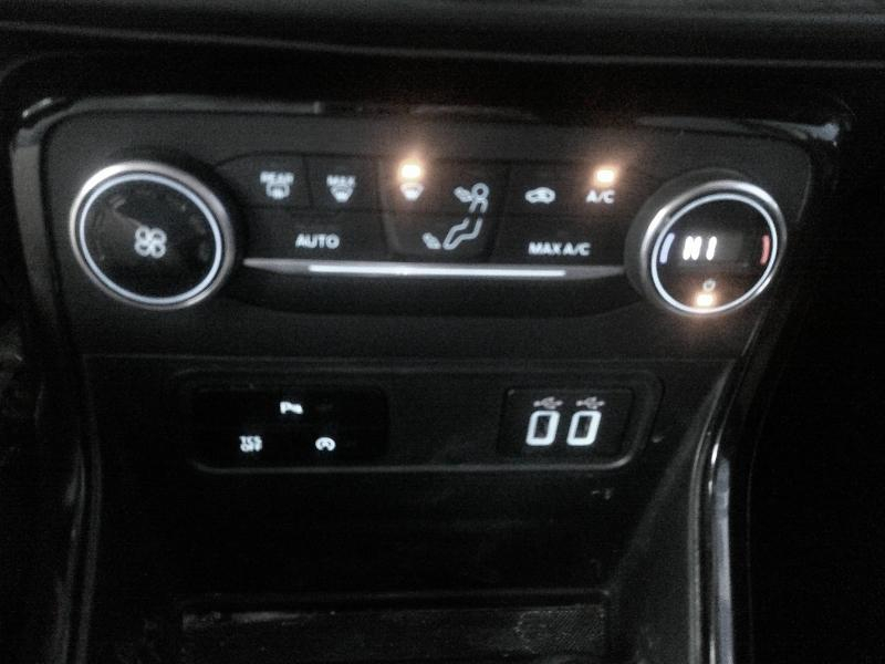 Photo 12 de l’annonce de FORD EcoSport d’occasion à vendre à PERPIGNAN