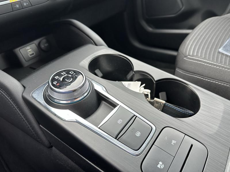 Photo 10 de l’annonce de FORD Kuga d’occasion à vendre à NARBONNE