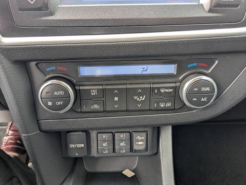 Photo 15 de l’annonce de TOYOTA Auris d’occasion à vendre à CARCASSONNE