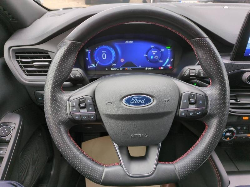 Photo 12 de l’annonce de FORD Kuga d’occasion à vendre à NÎMES