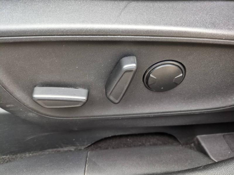 Photo 17 de l’annonce de FORD Kuga d’occasion à vendre à NÎMES