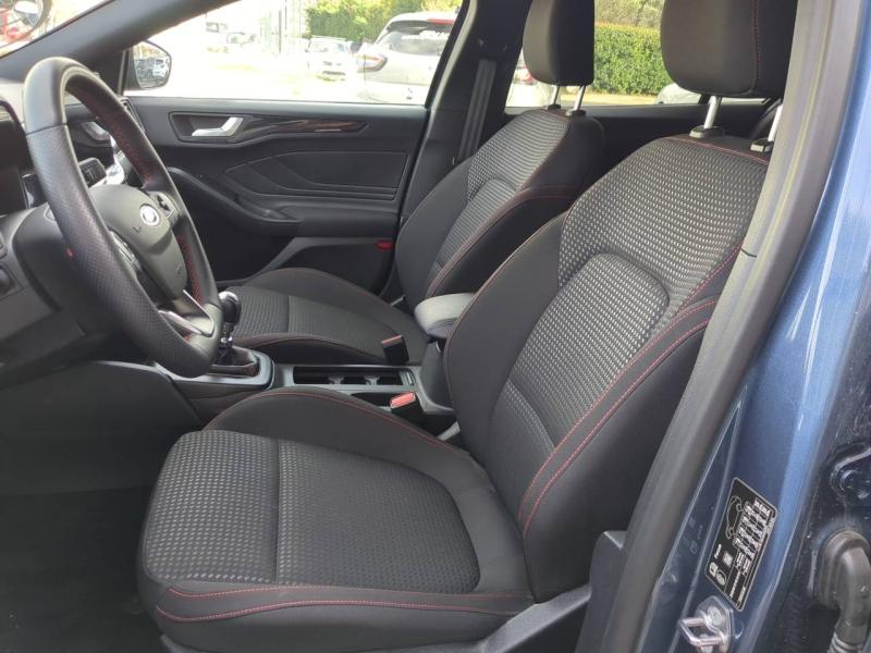 Photo 11 de l’annonce de FORD Focus d’occasion à vendre à ARLES