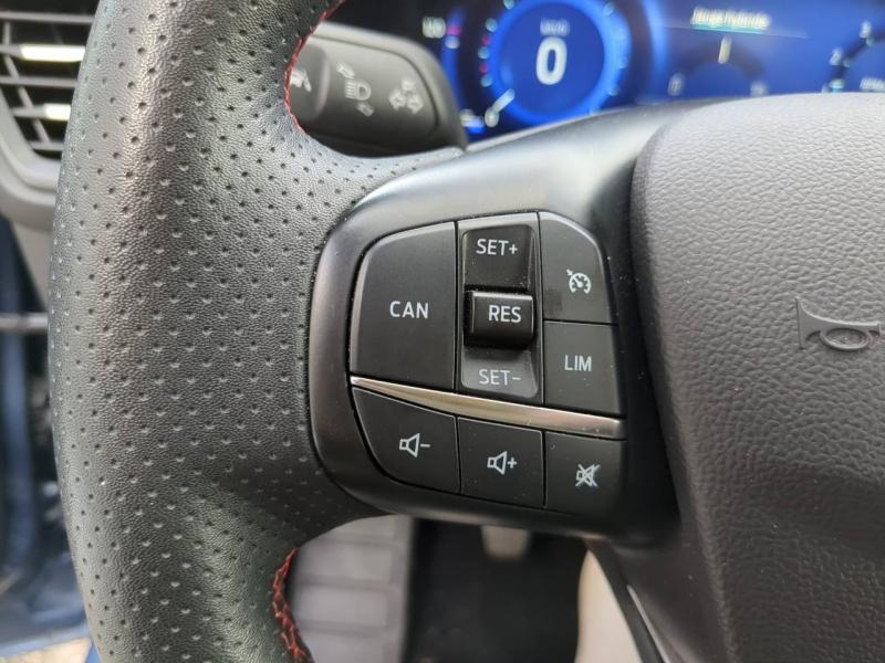 Photo 16 de l’annonce de FORD Focus d’occasion à vendre à ARLES