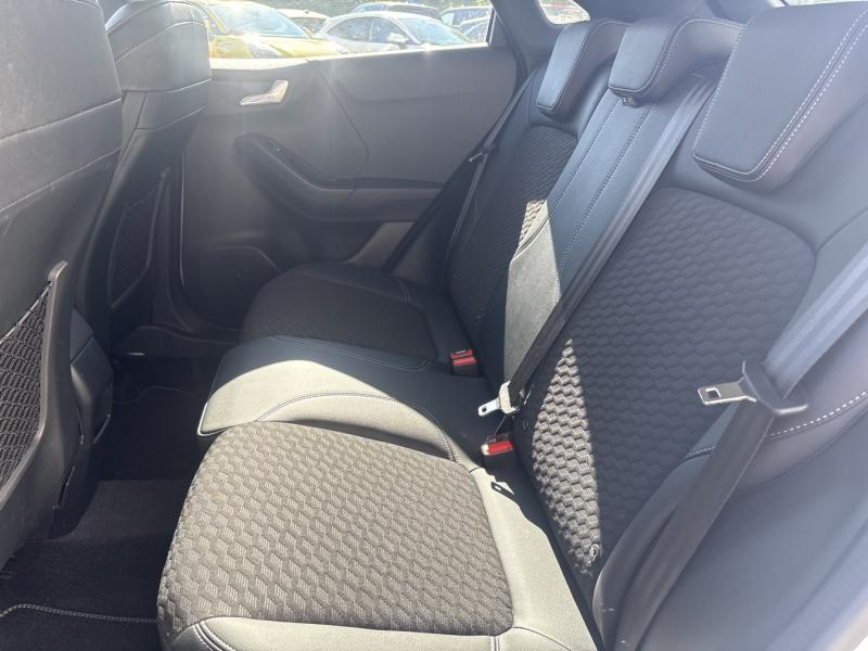 Photo 7 de l’annonce de FORD Puma d’occasion à vendre à AIX-EN-PROVENCE