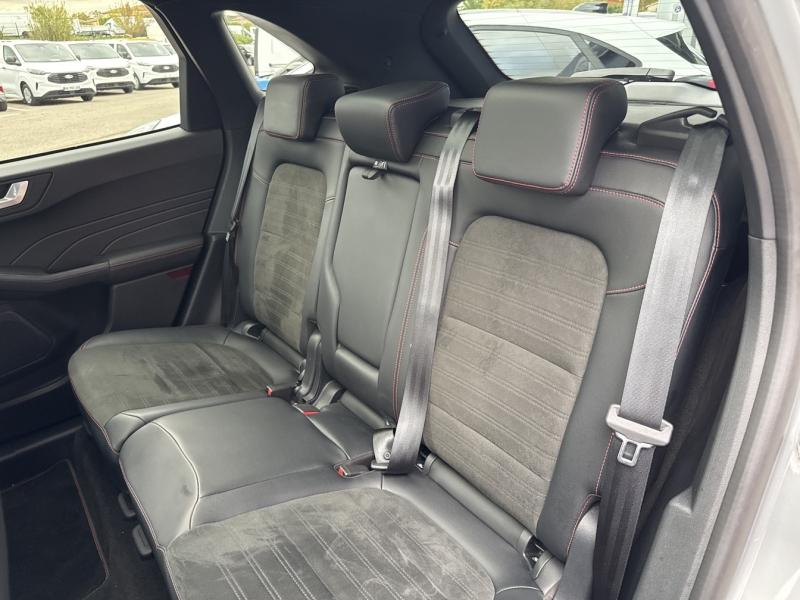 Photo 11 de l’annonce de FORD Kuga d’occasion à vendre à VITROLLES