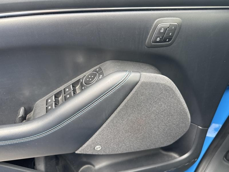 Photo 16 de l’annonce de FORD Mustang Mach-E d’occasion à vendre à VITROLLES