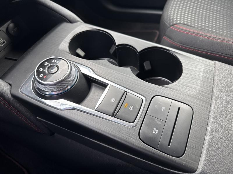 Photo 19 de l’annonce de FORD Kuga d’occasion à vendre à VITROLLES