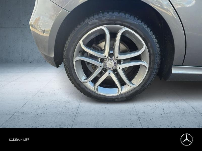 Photo 11 de l’annonce de MERCEDES-BENZ Classe A d’occasion à vendre à AUBIÈRE