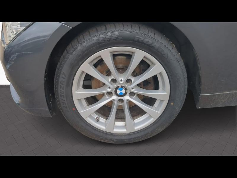 Photo 8 de l’annonce de BMW Série 3 Touring d’occasion à vendre à NÎMES