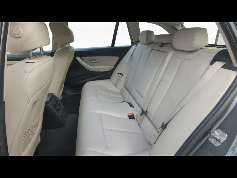 Photo 12 de l’annonce de BMW Série 3 Touring d’occasion à vendre à NÎMES
