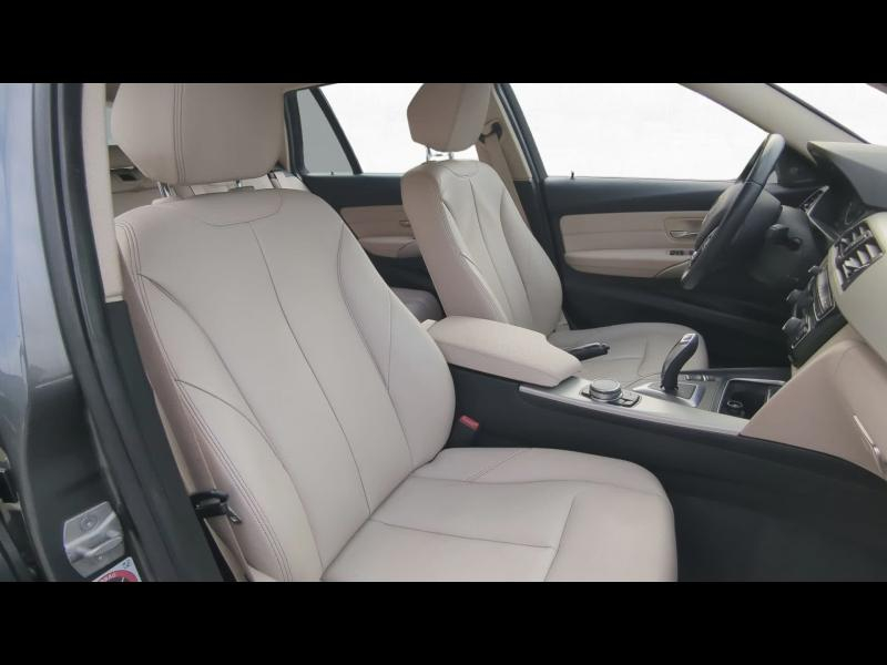 Photo 14 de l’annonce de BMW Série 3 Touring d’occasion à vendre à NÎMES