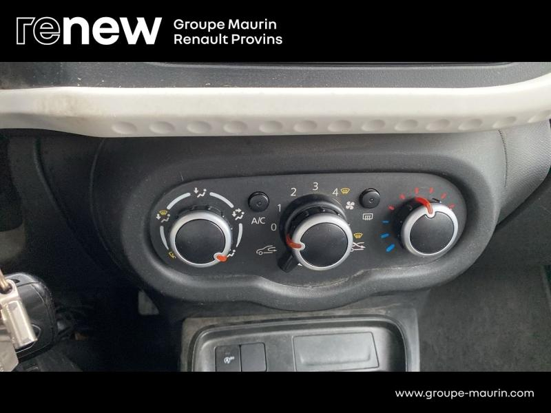 Photo 15 de l’annonce de RENAULT Twingo d’occasion à vendre à PROVINS