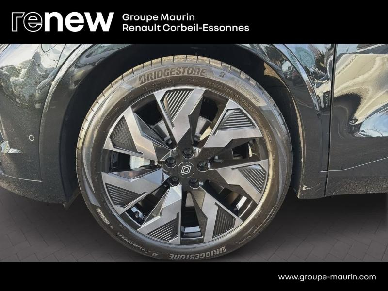 Photo 8 de l’annonce de RENAULT  d’occasion à vendre à CORBEIL-ESSONNES