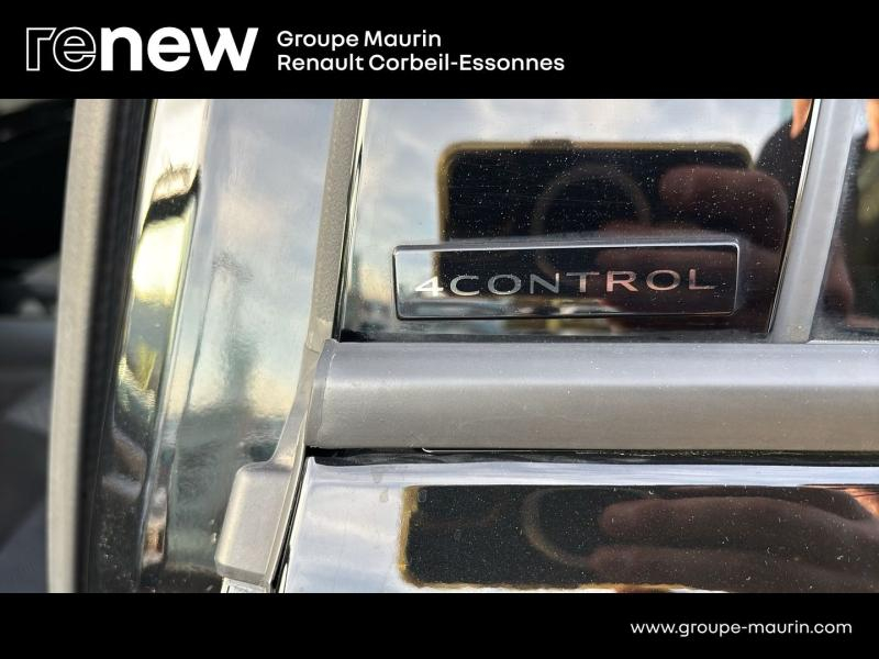 Photo 9 de l’annonce de RENAULT  d’occasion à vendre à CORBEIL-ESSONNES