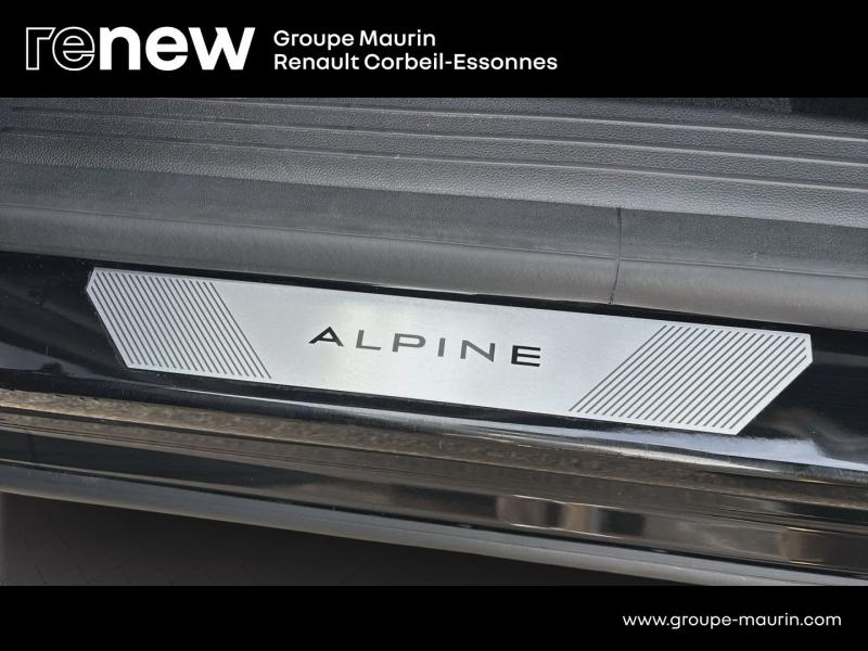 Photo 10 de l’annonce de RENAULT  d’occasion à vendre à CORBEIL-ESSONNES