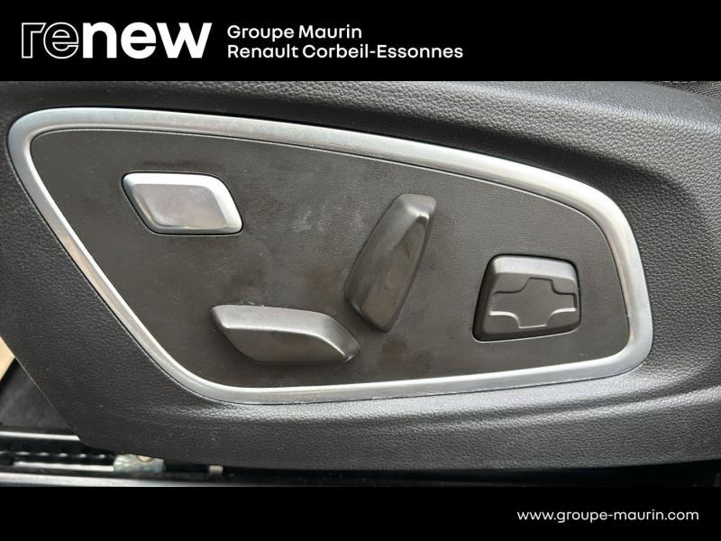 Photo 19 de l’annonce de RENAULT  d’occasion à vendre à CORBEIL-ESSONNES