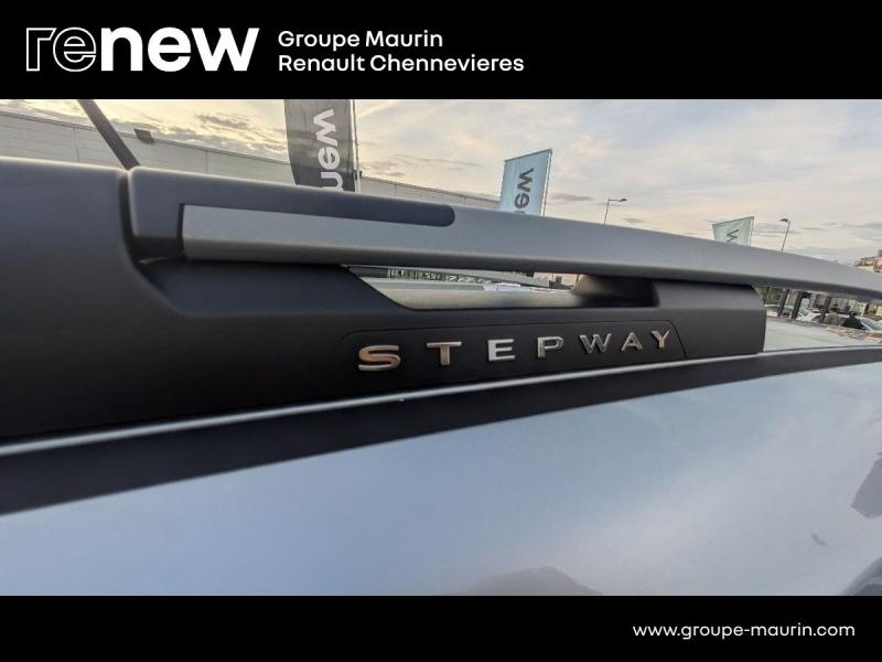 Photo 17 de l’annonce de DACIA Sandero d’occasion à vendre à CHENNEVIÈRES-SUR-MARNE