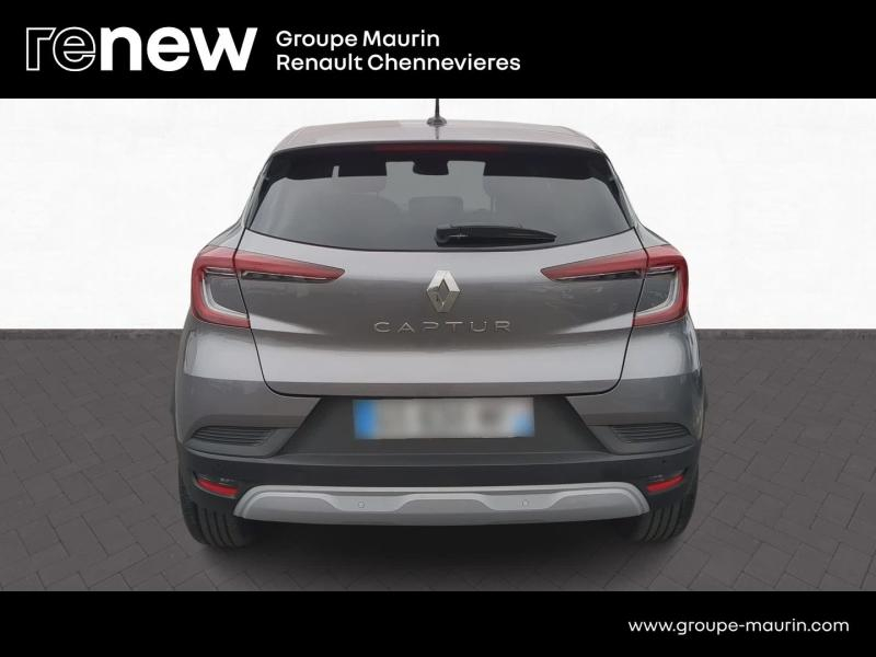 Photo 4 de l’annonce de RENAULT Captur d’occasion à vendre à CHENNEVIÈRES-SUR-MARNE