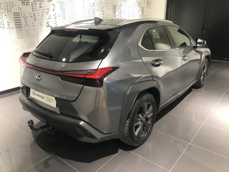 Photo 5 de l’annonce de LEXUS UX d’occasion à vendre à LATTES