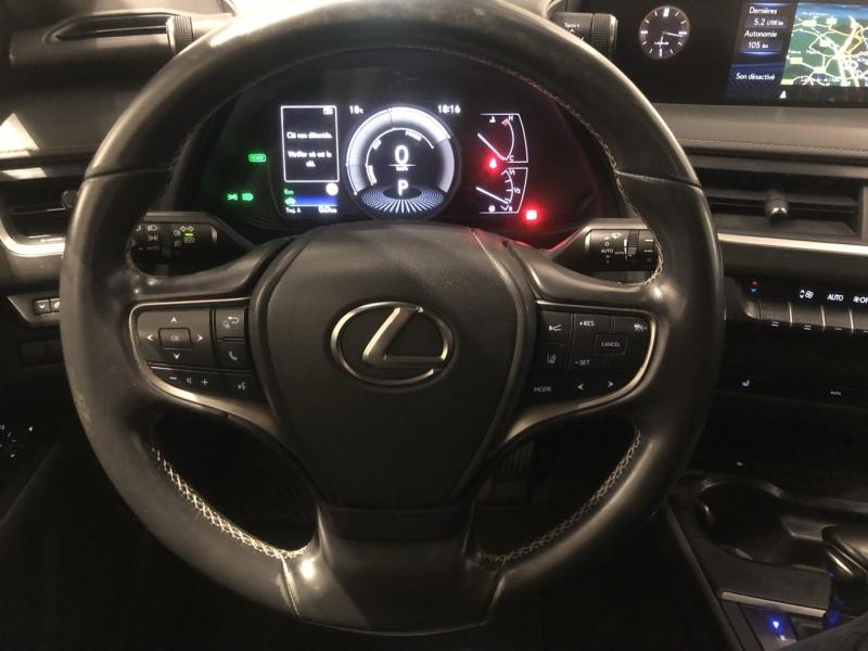 Photo 15 de l’annonce de LEXUS UX d’occasion à vendre à LATTES