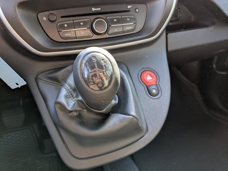 Photo 13 de l’annonce de RENAULT Kangoo Express VUL d’occasion à vendre à DRAGUIGNAN
