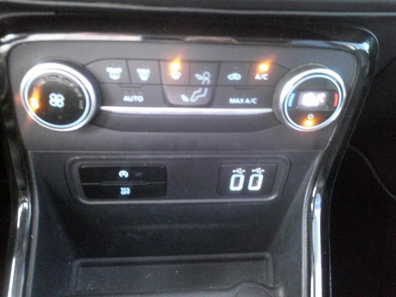 Photo 14 de l’annonce de FORD EcoSport d’occasion à vendre à PERPIGNAN